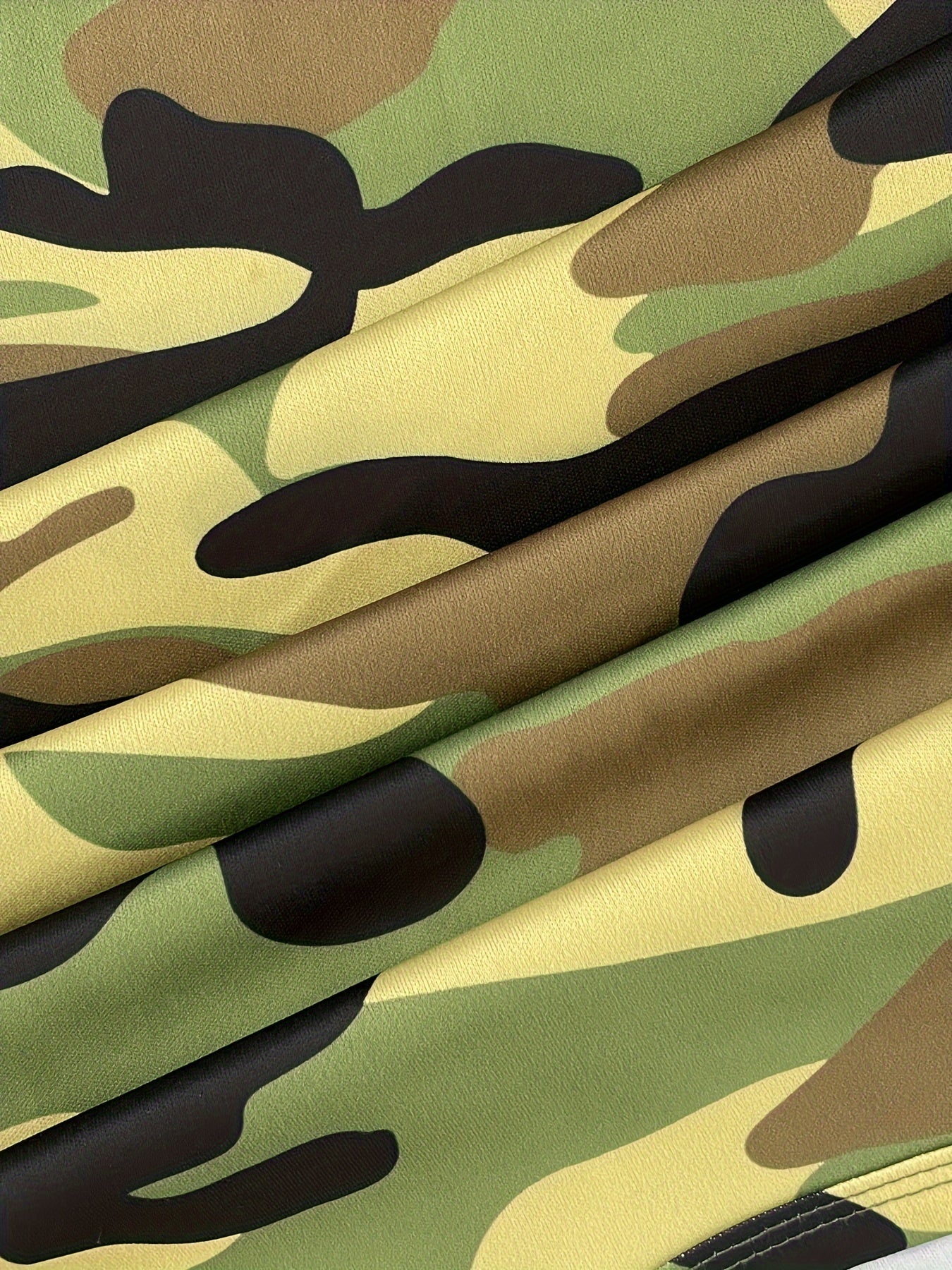 Uchta Katta O'lchamdagi Erkaklar uchun Kamuflyaj Tank Toplar 100% Polyester Tez Quriydigan matodan tayyorlangan, Sport zalida, Badan tarbiyasi, Fitnes, Plyaj, Yugurish, Mashg'ulotlar uchun.