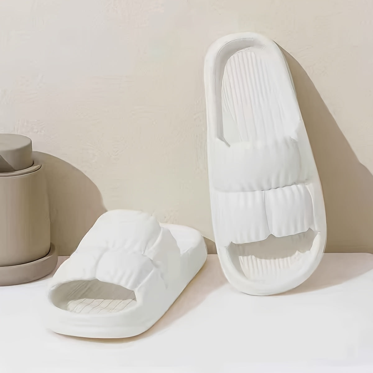 Ayollar uchun slaydlar qulay, yengil EVA, sirpanishga qarshi, ichki va tashqi foydalanish uchun