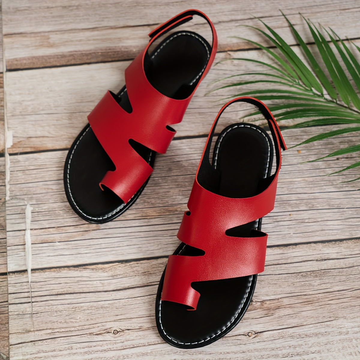 Women's Solid Color Slip-On Sandals with Soft Sole for Beach and Casual Wear