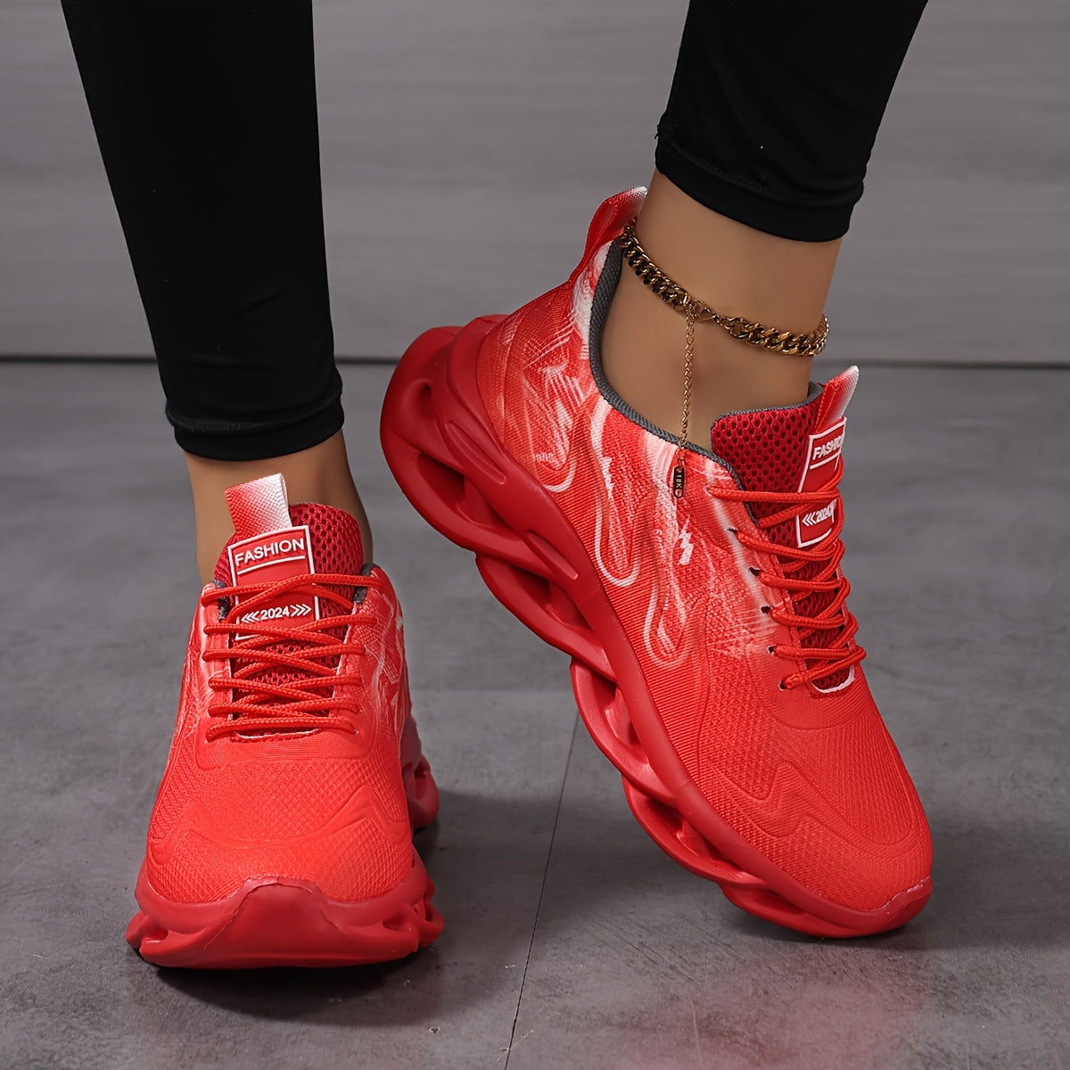 Women's Mesh Fabric Sneakers Low Top Lace-Up All-Season Casual Running Shoes