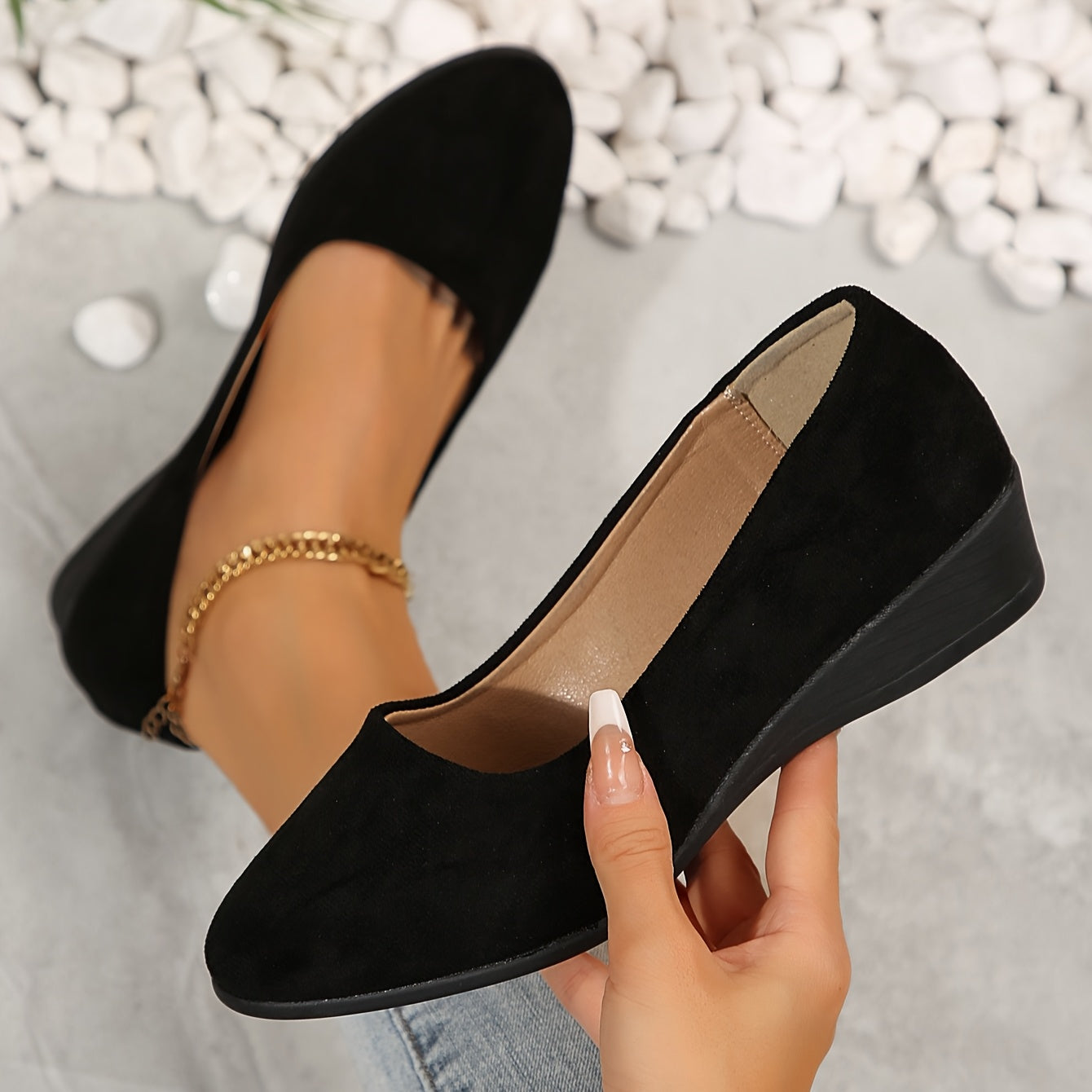 Women's Solid Color Wedge Heel Slip-On Shoes for Casual Outdoor Wear