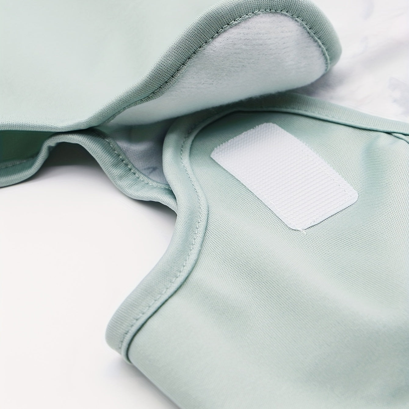 Babero para bebé resistente al agua para niños de 6 a 24 meses con recolector de comida y mangas