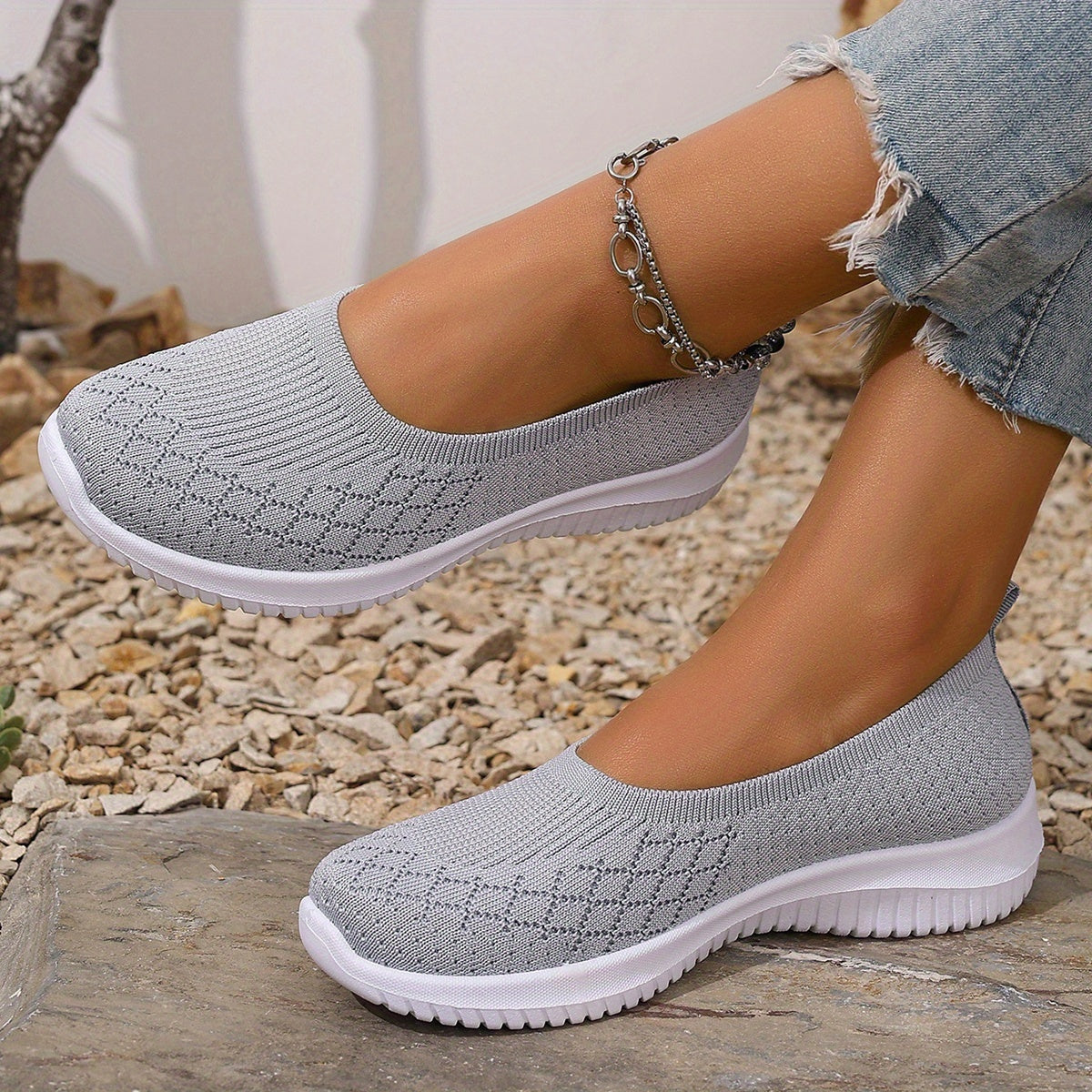 Ayollar uchun nafas oladigan slip-on sport poyabzali, kundalik yurish uchun mato ustki qismi, PU taglik