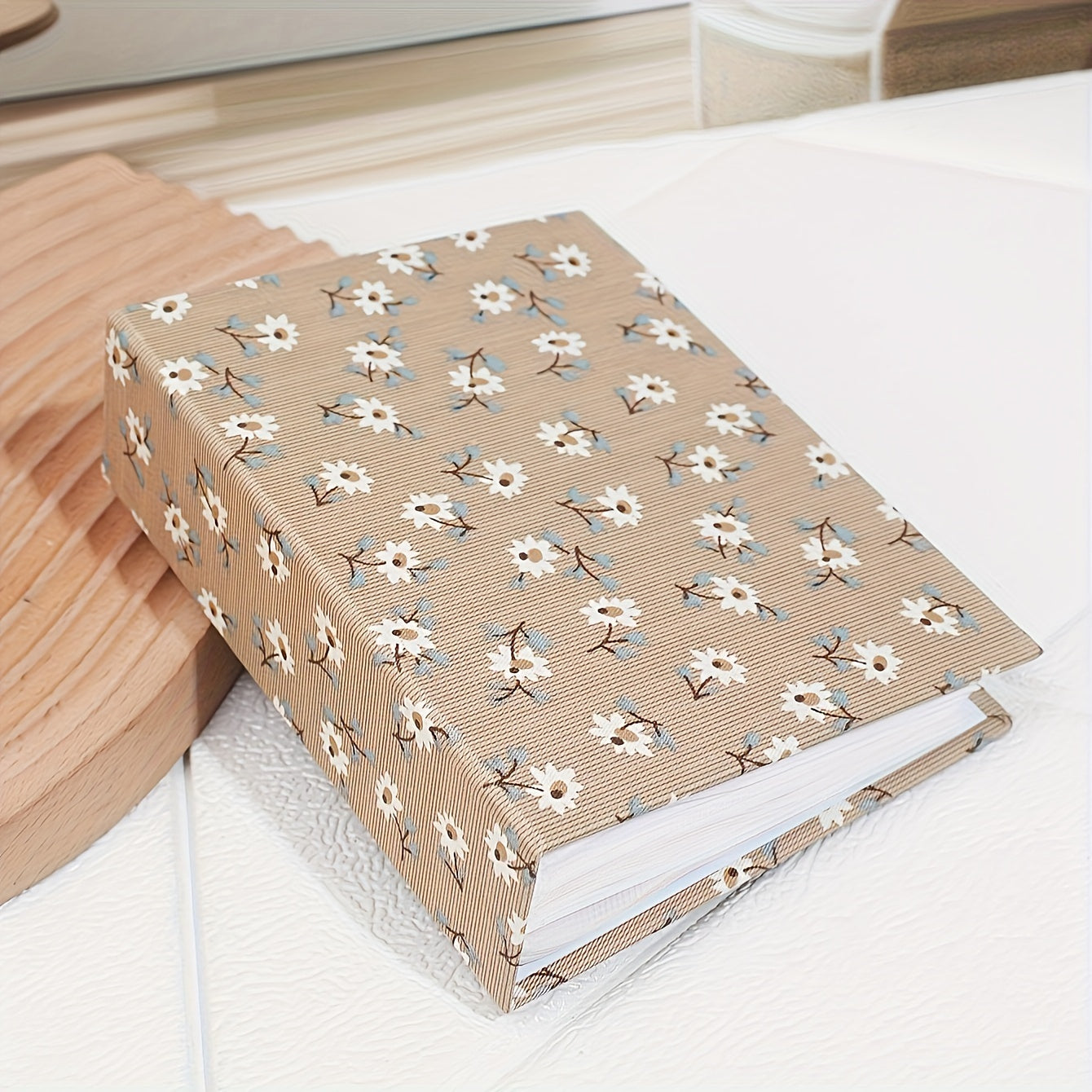 Стильный фотоальбом 15,24 см с 100 карманами, дизайн в винтажном стиле в розовом и сером цветах - отлично подходит для домашнего декора.