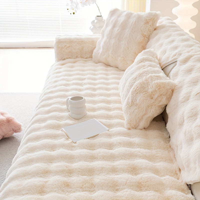 Зимний плюшевый искусственный меховой чехол для дивана с защитой от скольжения, подходит для диванов до 4 мест. Чехол из полиэстера, который можно стирать в машине, для домашнего и офисного декора, станет уютным рождественским подарком.