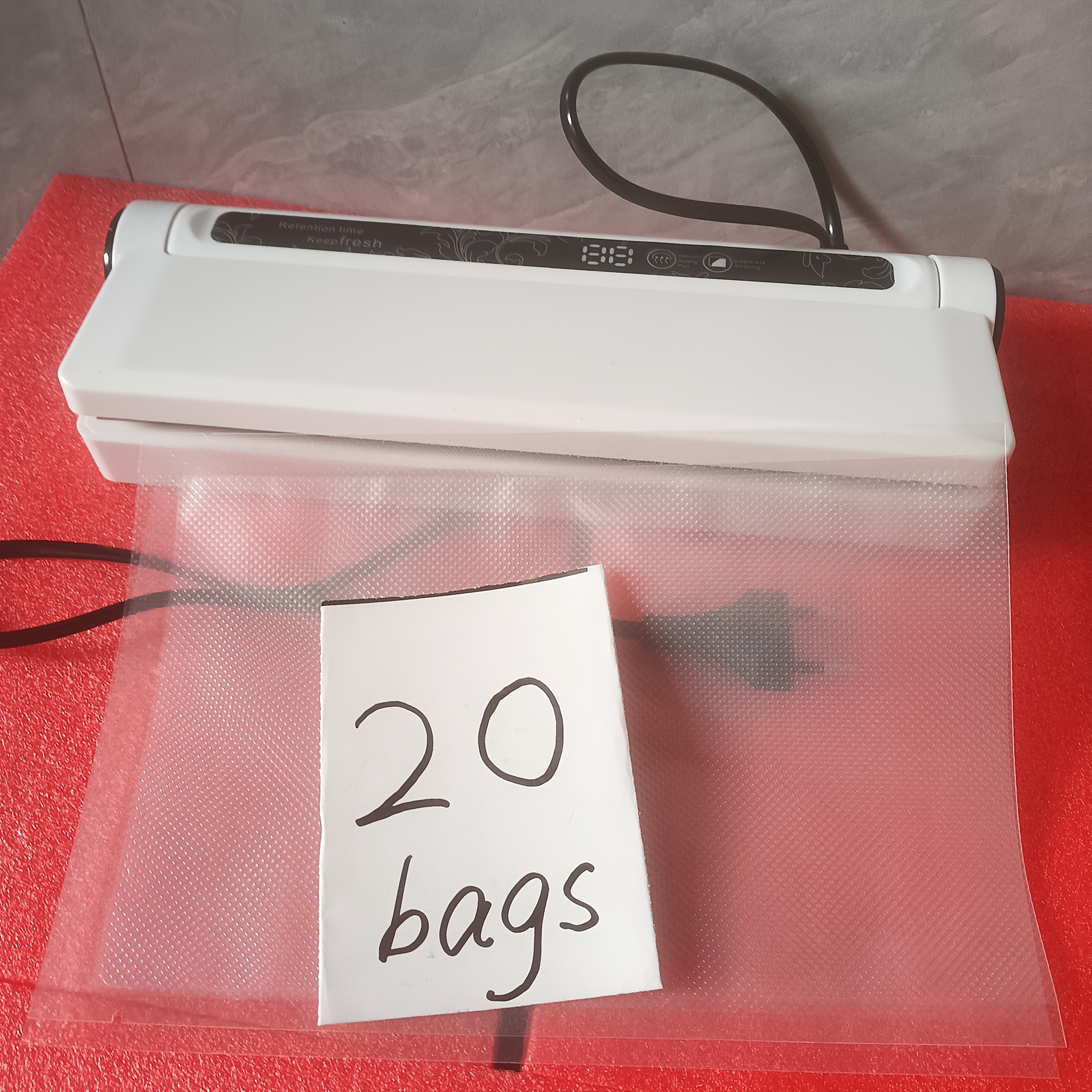 Компактный вакуумный упаковщик с европейской вилкой, белый ABS, увеличивает свежесть продуктов с помощью многоразовых вакуумных пакетов