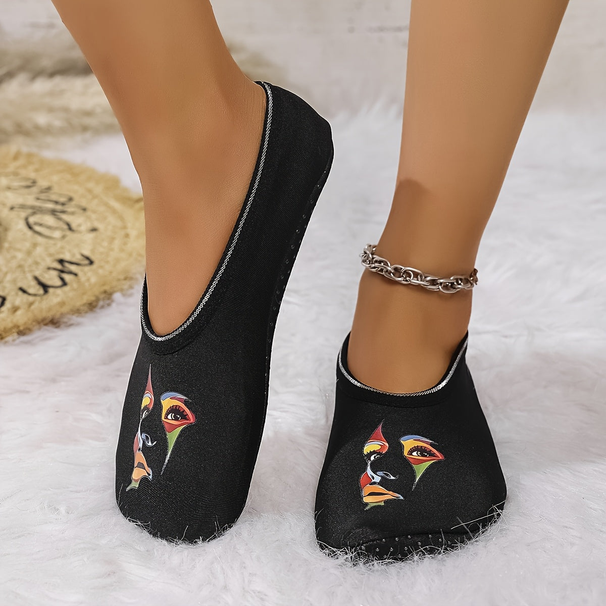 Women’s Slip-On Indoor House Shoes Black Cozy Non-Slip Slippers