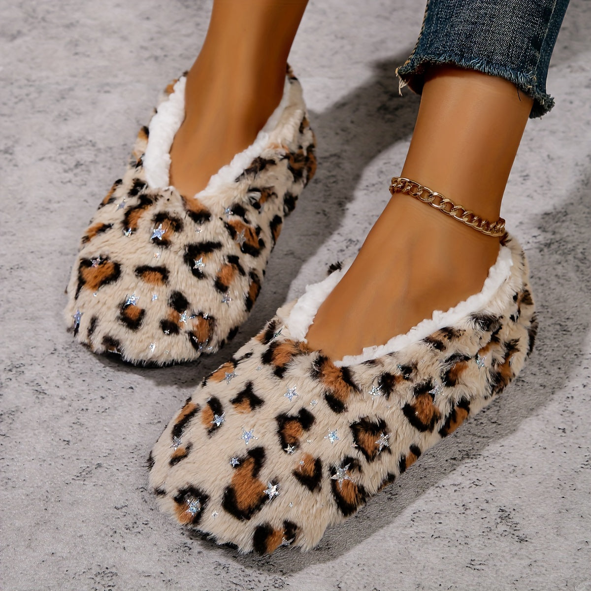 Women's Plush Fleece Slip-On Indoor House Shoes Leopard Print Non-Slip Cold Floor Cozy Warm