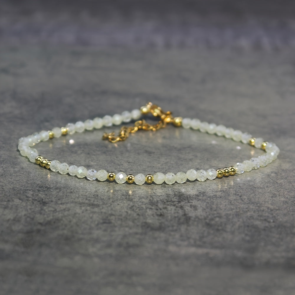 Женский браслет из бусин лунного и солнечного камня для подарка и украшений