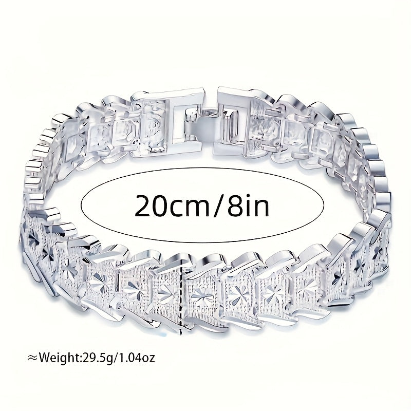 Gippoallergik 925 sterling kumushdan yasalgan keng tangali dizayndagi bilaguzuk, har kuni kiyish va maxsus tadbirlar uchun mukammal. Onalar kuni sovg'asi uchun ideal.