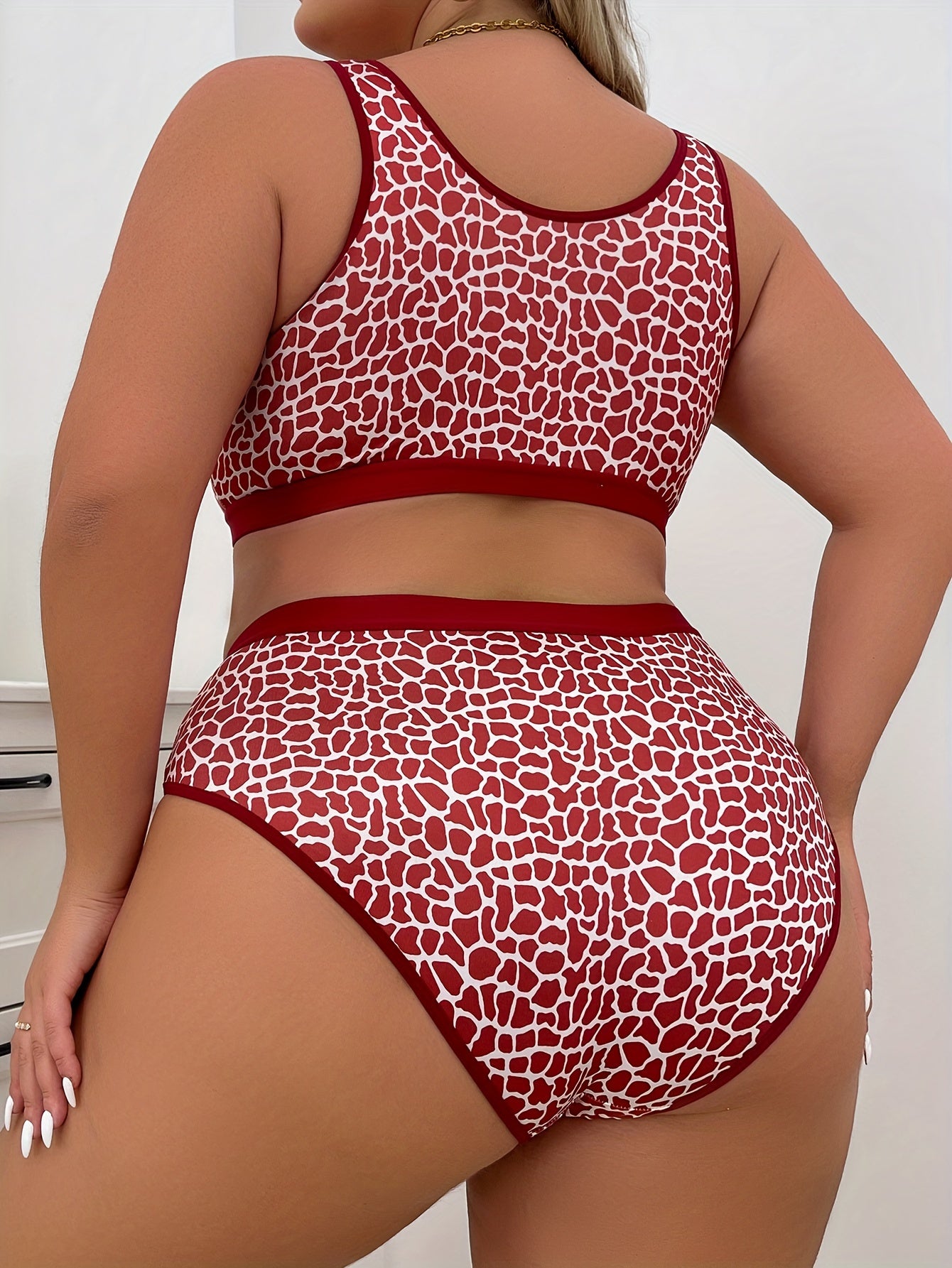 Women's Plus Size Leopard Print Lingerie Set with Cut-Out Heart Ring Bra and Panty