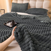 Striped Faux Fur Throw Blanket Cozy Knitted Polyester Bedspread for Sofa and Travel