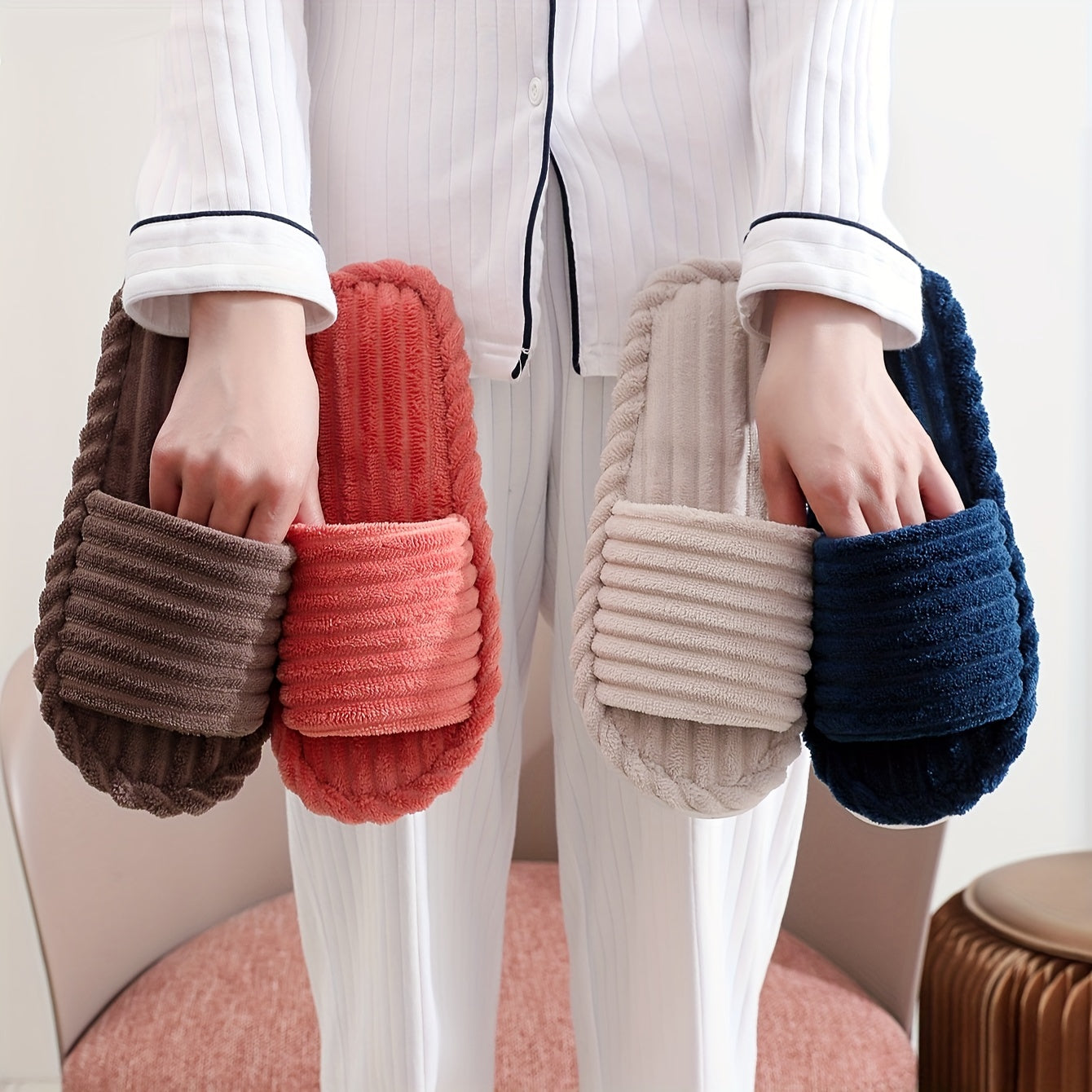 Zapatillas de pana con felpa para mujer, para interior y exterior, antideslizantes, suela gruesa, otoño e invierno