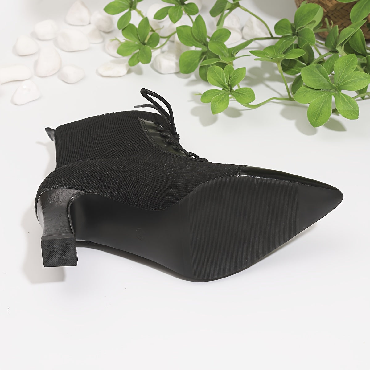 Женские черные ботинки на каблуке с заостренным носком и массивным каблуком для зимы, на slip-on