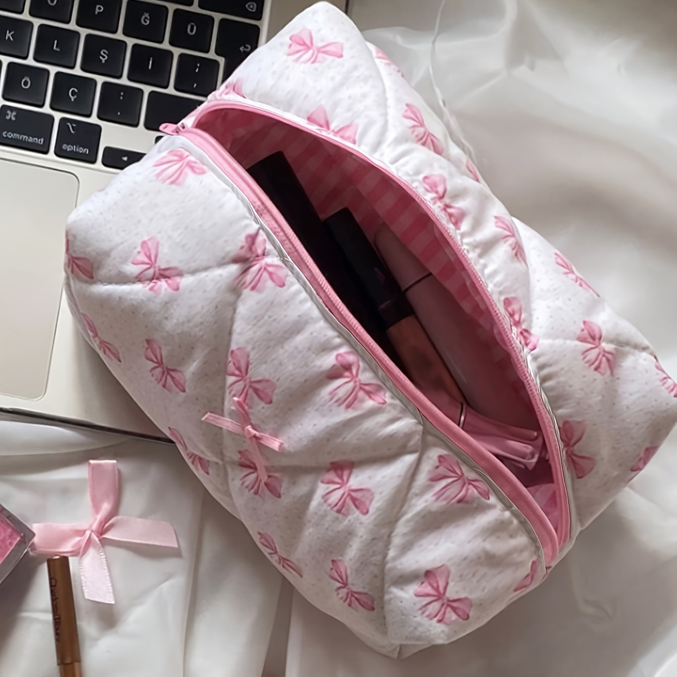 Portable Makeup Organizer with Rose Print and Bowknot, Non-Waterproof Polyester