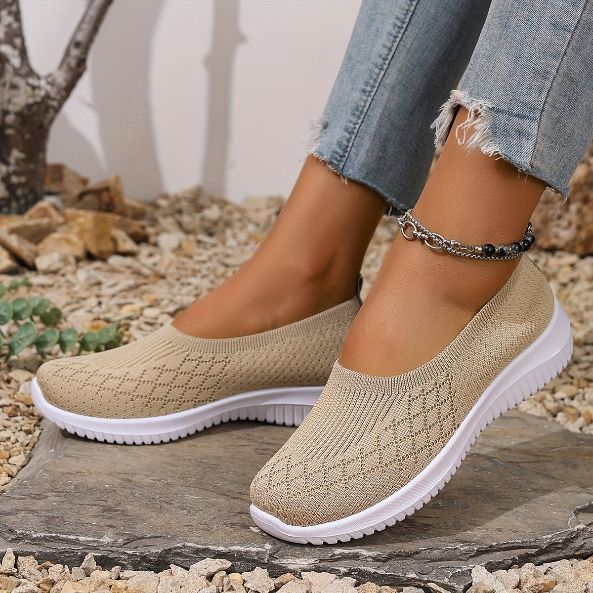 Women's Slip-On Sneakers Black Knit Comfortable Low-Top Shoes