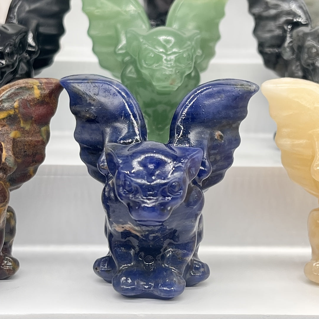 Uy bezaklari va ofis stol aksessuarlari uchun tabiiy kristall gargoyle haykali