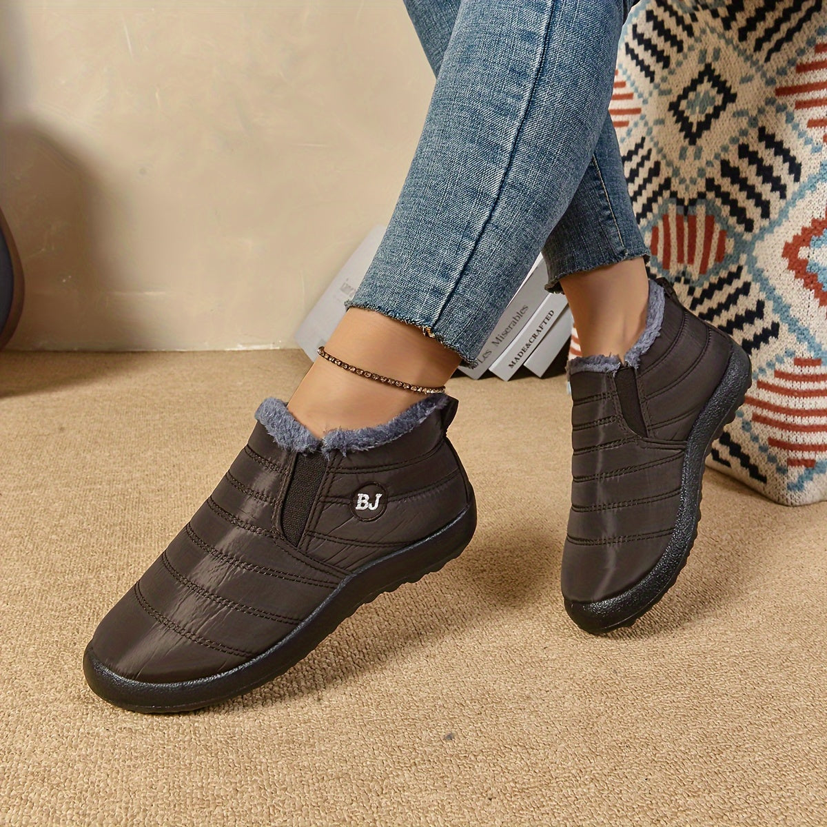 Unisex Fleece-Lined Winter Snow Boots Anti-Slip Ankle Shoes with Thick Sole