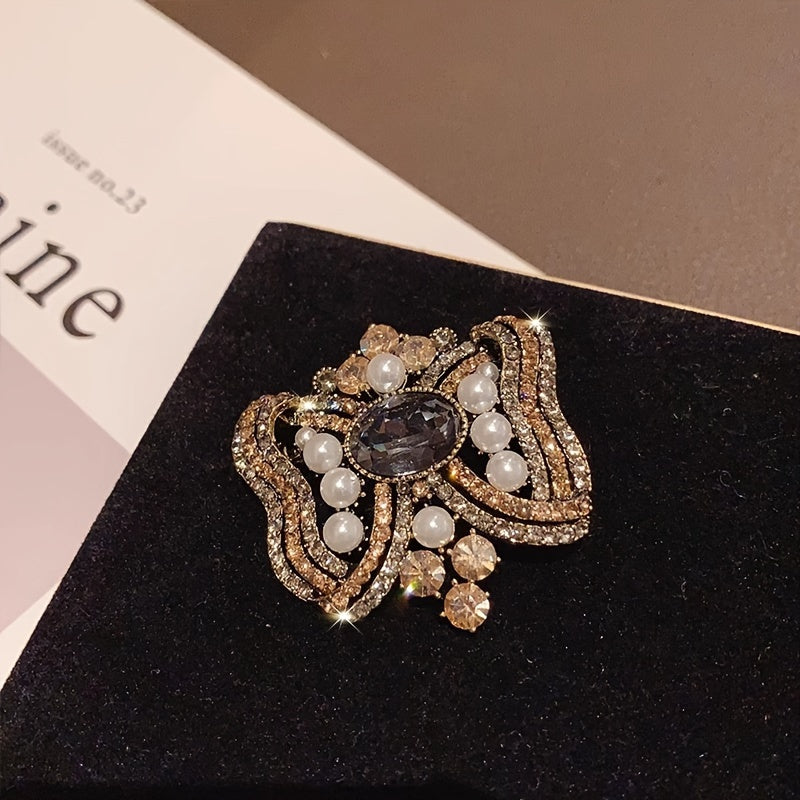 Vintage uslubidagi qotishma kapalak brosh - Ayollar uchun zamonaviy va abadiy aksessuar