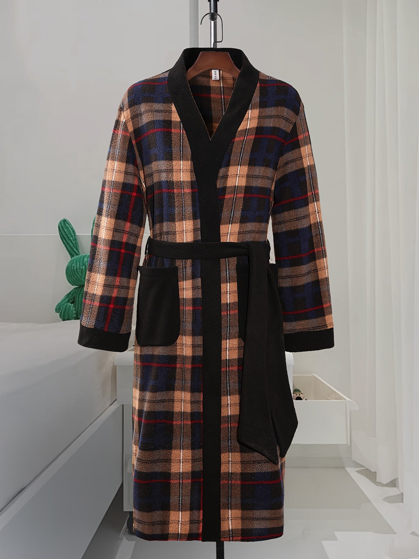 Men's Checkered Fleece Robe with Pockets, Long Sleeve, Fall Winter Lounge Nightwear