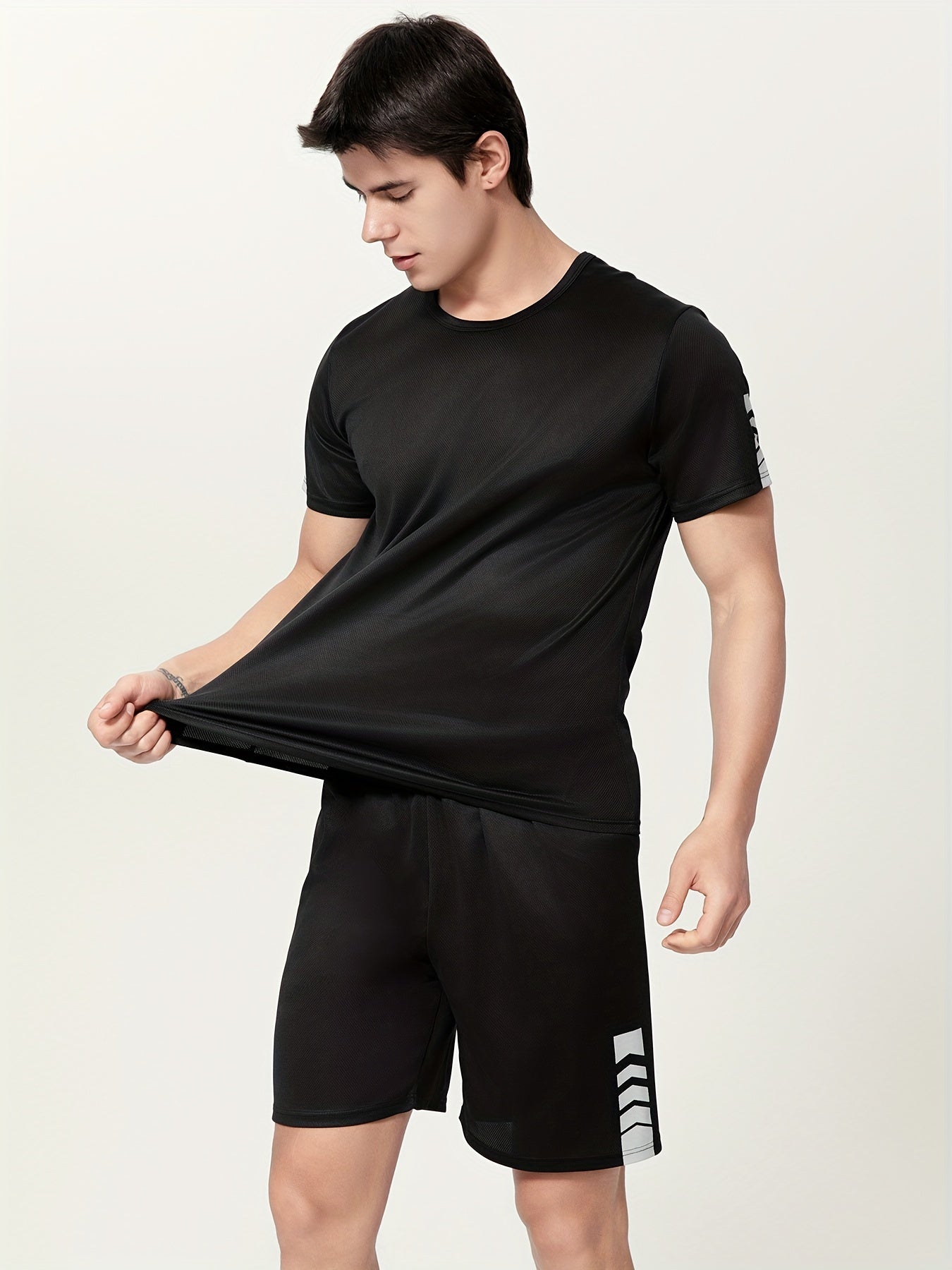 Men's Summer Casual Sports Set T-Shirt and Drawstring Shorts Polyester Print