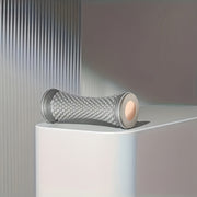 Osonlik bilan qulaylik uchun oyoq kamari rolikidan foydalaning, bu mushaklarni bo'sashtirishni rag'batlantiradi va o'q otish murabbiyligi hamda yoga uchun yordam beradi.