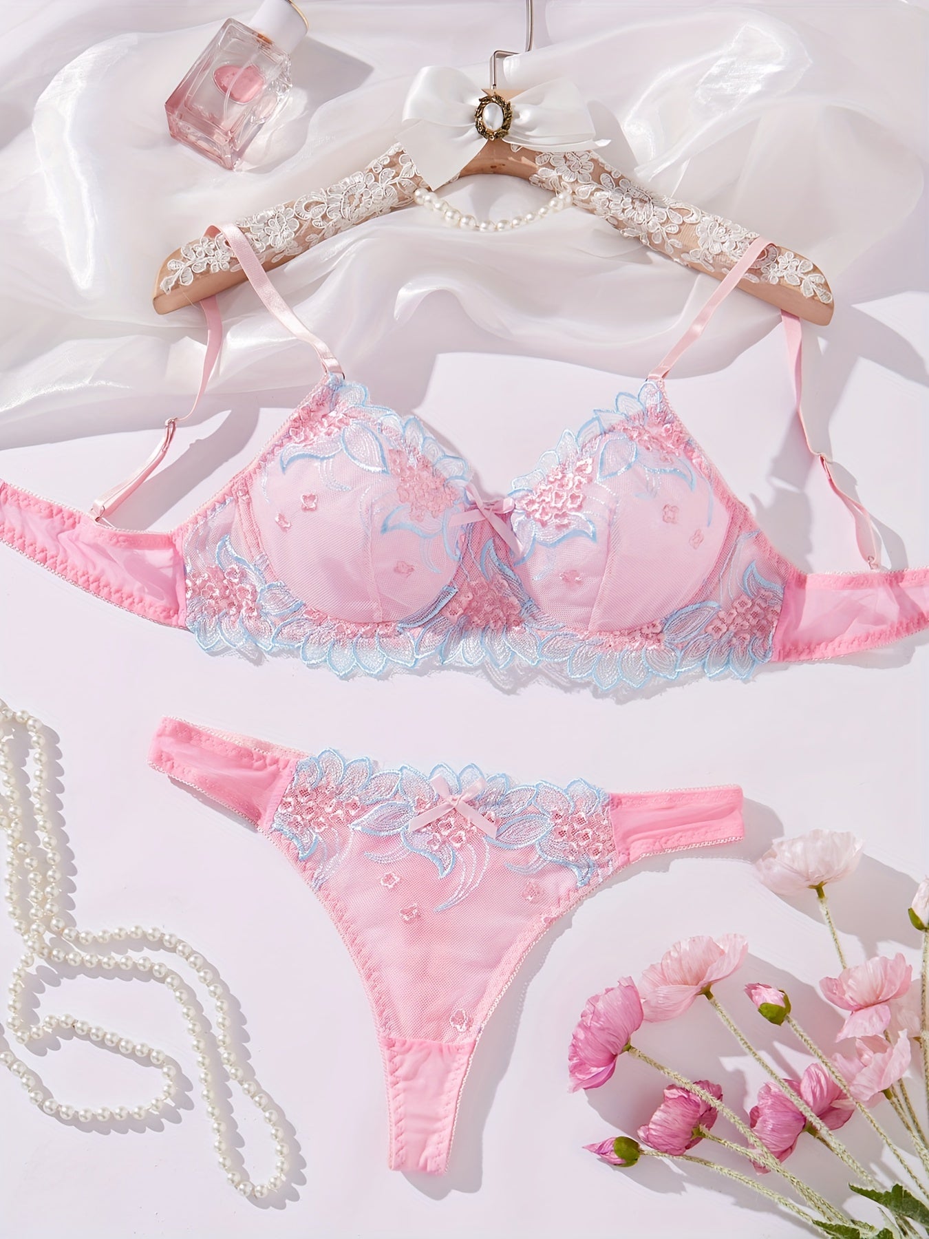 Women's Floral Embroidery Lingerie Set with Bow Decor Bra and Thong