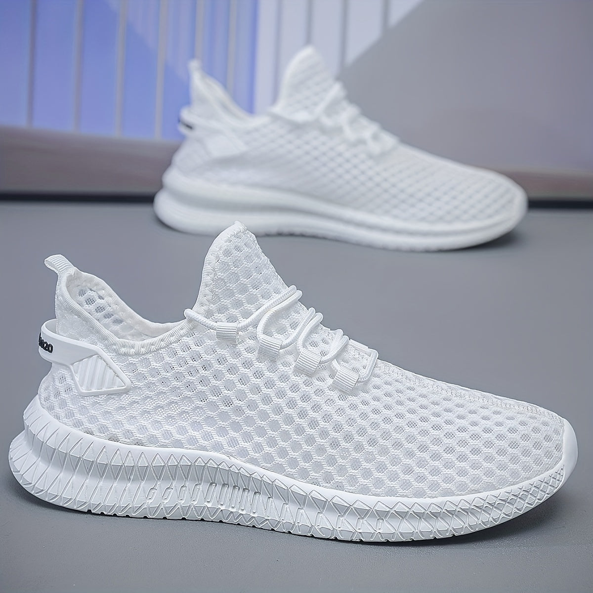 Men's Mesh Slip-On Running Shoes for Outdoor Workouts Lightweight Casual Sneakers