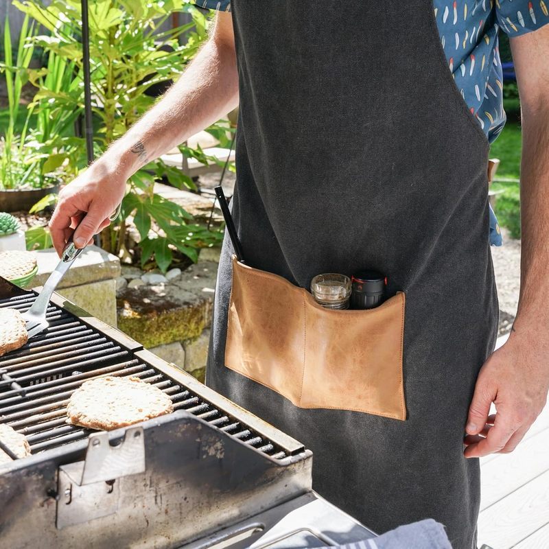 Delantal de barbacoa de lona para hombres con correa ajustable y bolsillo, accesorio para barbacoa