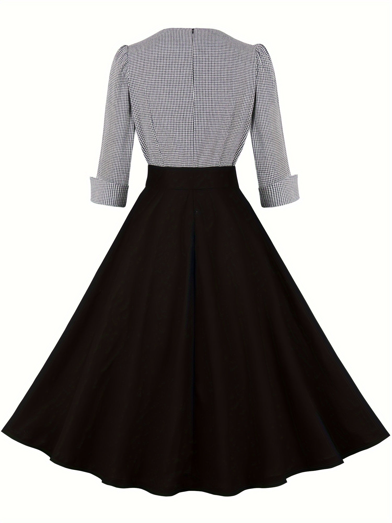 Yoz va bahor modasi uchun ruffle qirralari bilan plaid rangli blokli ko'ylak. Ayollar uchun vintage uslubi.