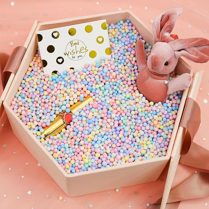 Наполнитель для банки на День святого Валентина с макаронами из пенопласта для декорации.