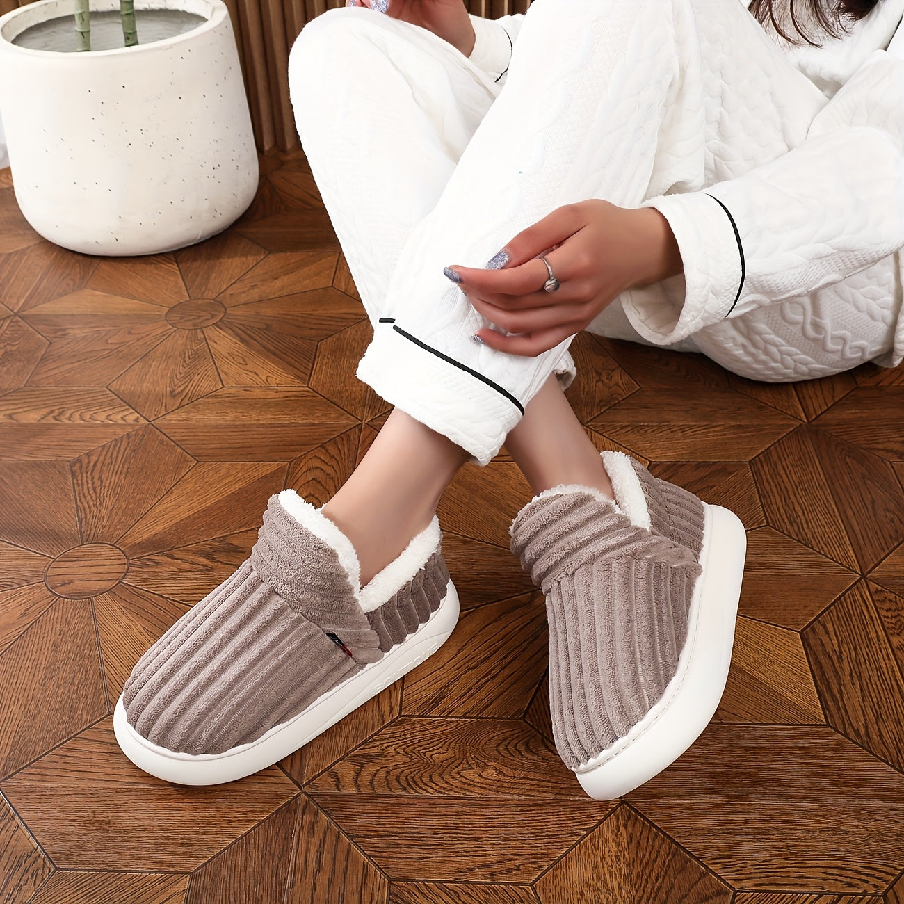 Women Thick Solid Color Winter Shoes Plush Lined Anti-Slip EVA Indoor Outdoor