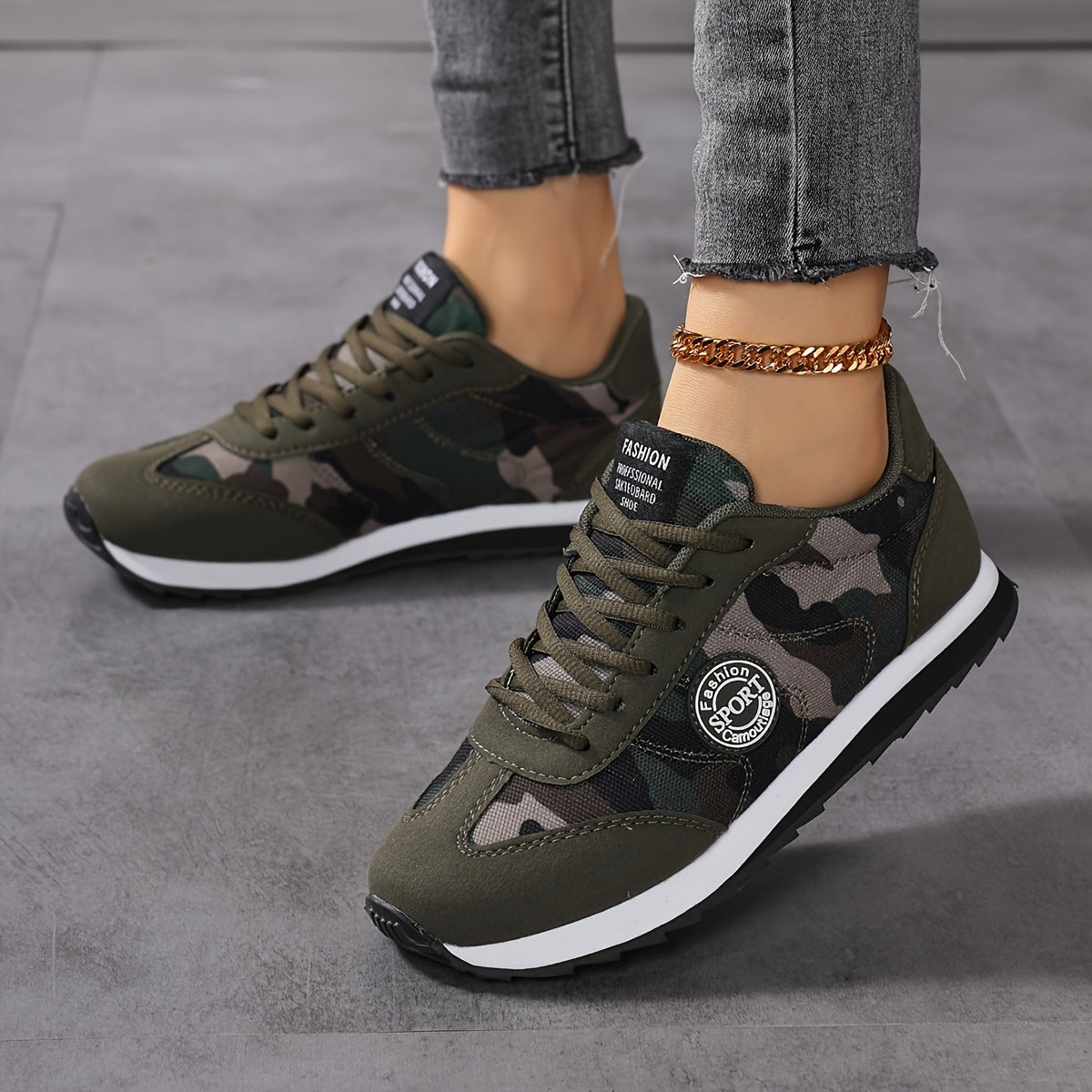 Women's Plus Size Casual Breathable Lace-Up Sneakers for Running and Walking