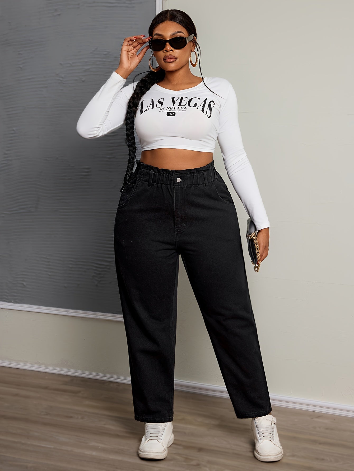 Women's Plus Size High-Waisted Straight Leg Jeans Slimming Denim with Elastic Waist