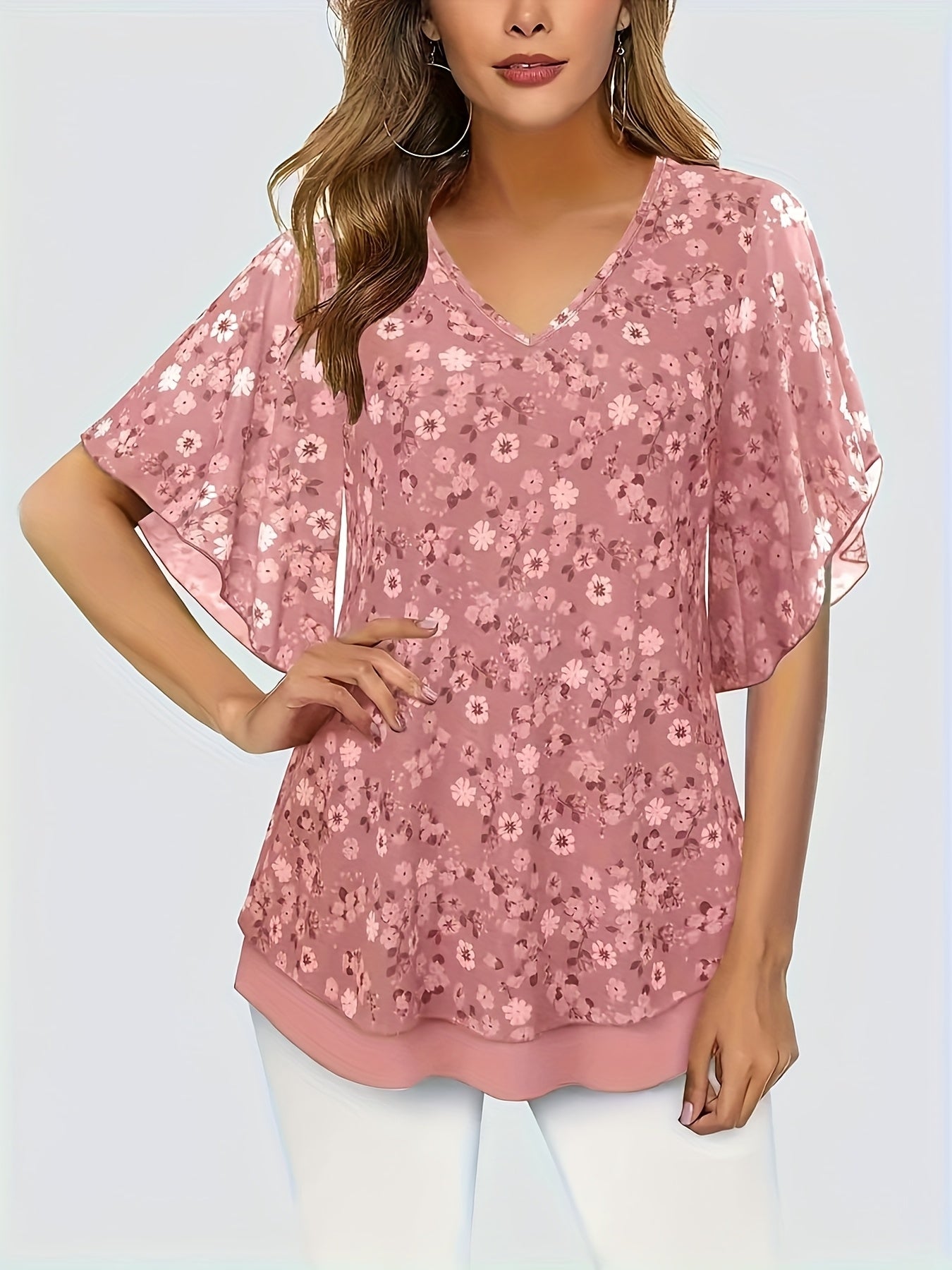 Women's Plus Size Floral V-Neck Short Sleeve Blouse Lightweight Spring Top