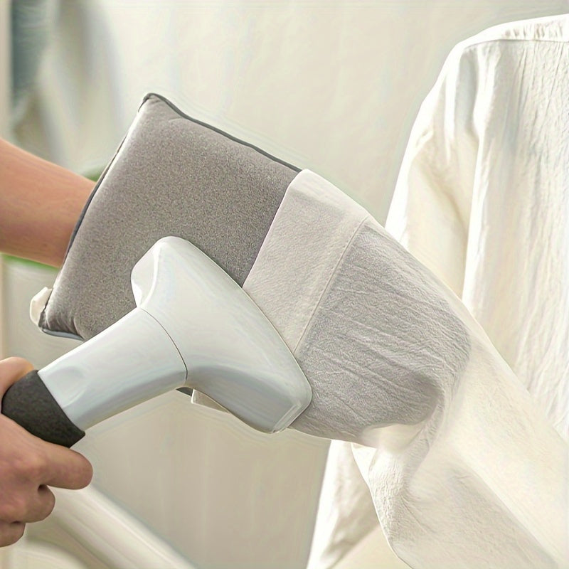 Set of 2 Mini Handheld Ironing Gloves with Sponge Padding for Fast Touch-Ups