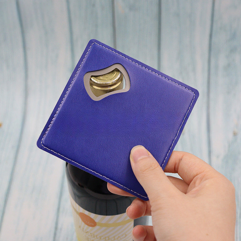 Posavasos personalizados de acero inoxidable con abrebotellas y abridores de cerveza de cuero cuadrado