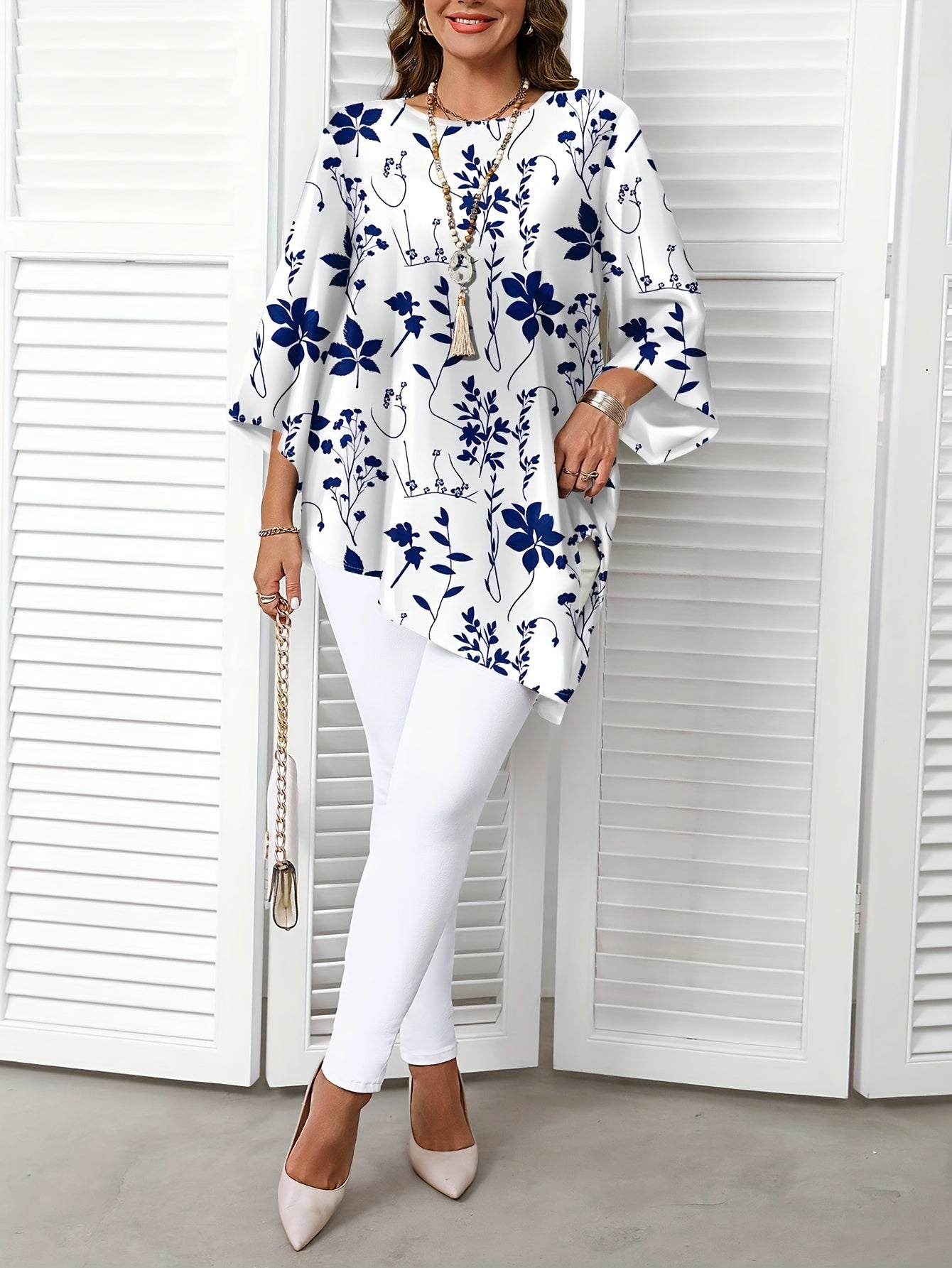 Plus Size Women's Floral Print Blouse Navy Blue White Relaxed Fit Summer Top