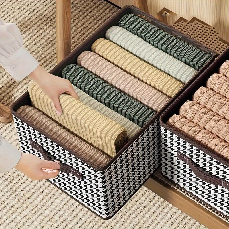 Kiyim-kechak saqlash uchun yig‘iladigan mato, yotoqxona shkafi yoki garderob uchun tashkilotchi