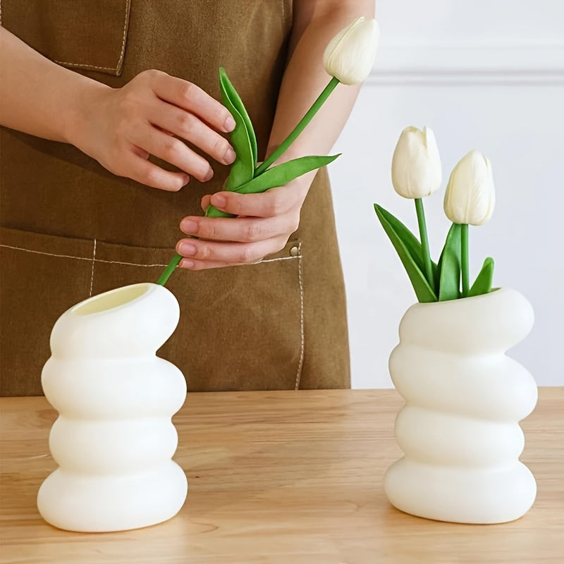 Minimalist Plastic Vase with Nordic Style, Cylinder Shape for Home Decor