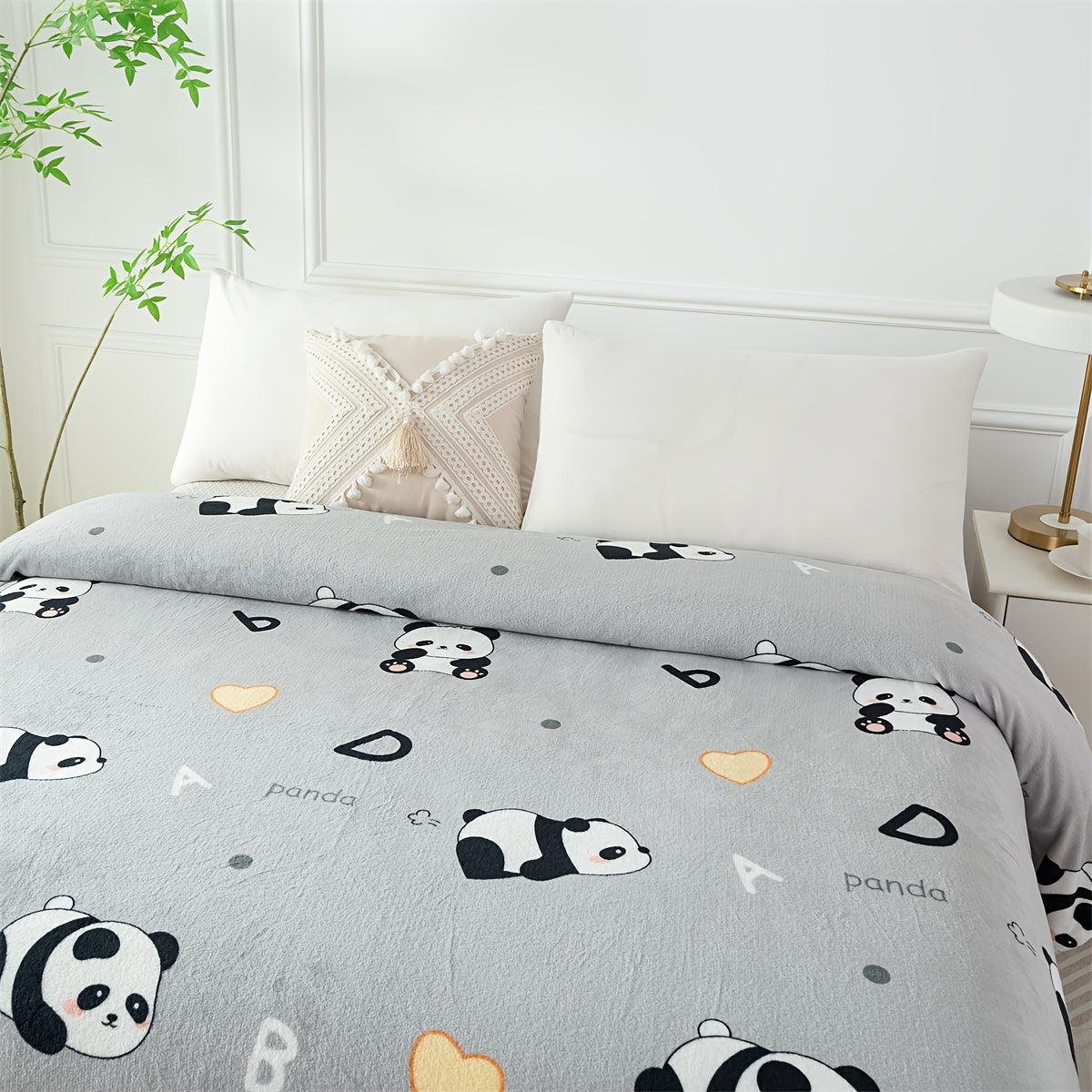 Panda Pattern Bed Blanket for Holidays and Special Occasions, Soft Cozy Throw