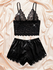 Women's Leopard Print Lingerie Set with Colorblocking and Lace Contrast Bra and Shorts