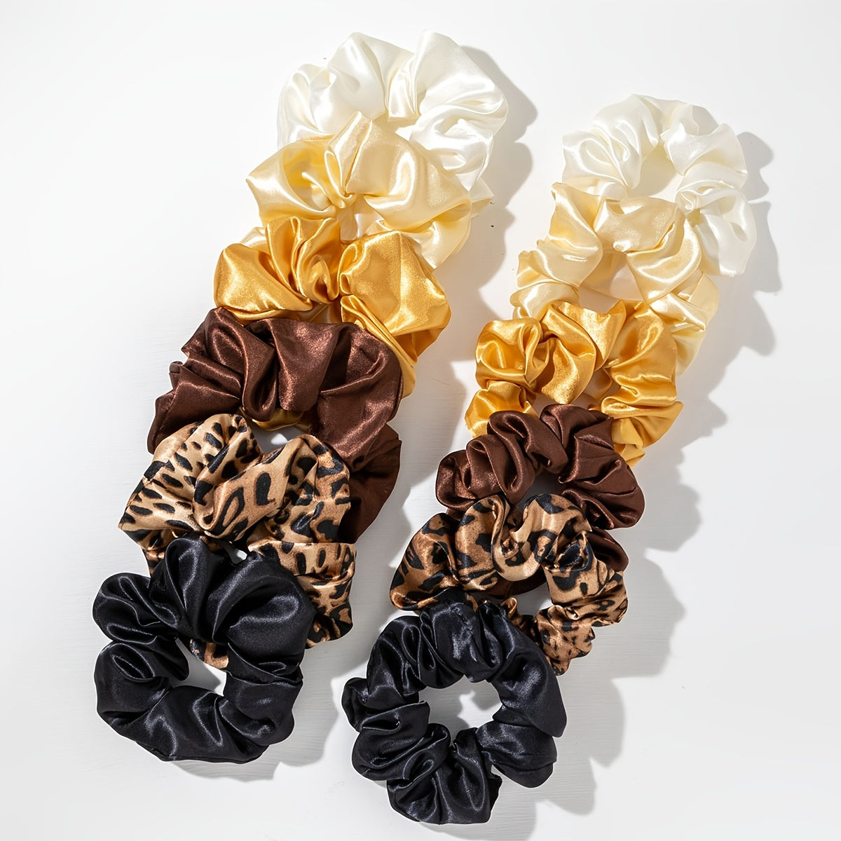 Ayollar va qizlar uchun 12 ta to'liq rangli satinning soch to'plamlari va tassel detallari bilan to'plam