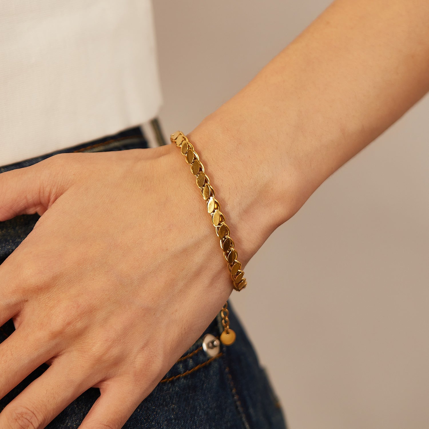 Unisex Gold-Plated Titanium Steel Link Chain Bracelet Gothic Style Daily Wear Gift