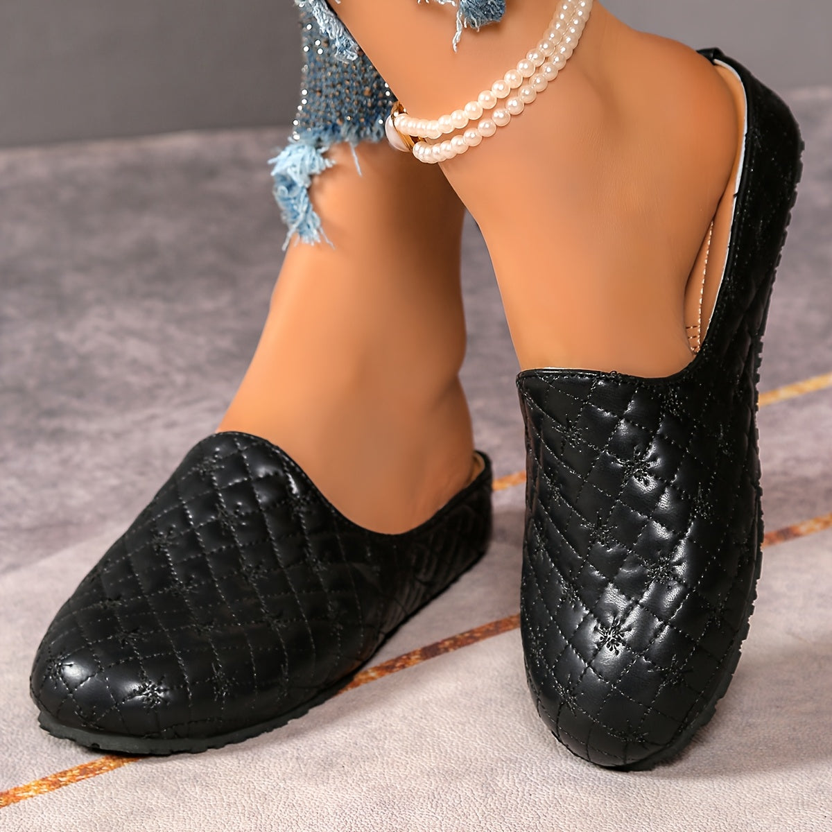 Women's Quilted Mules Slip-On Casual Closed Toe Faux Cover Rubber Sole