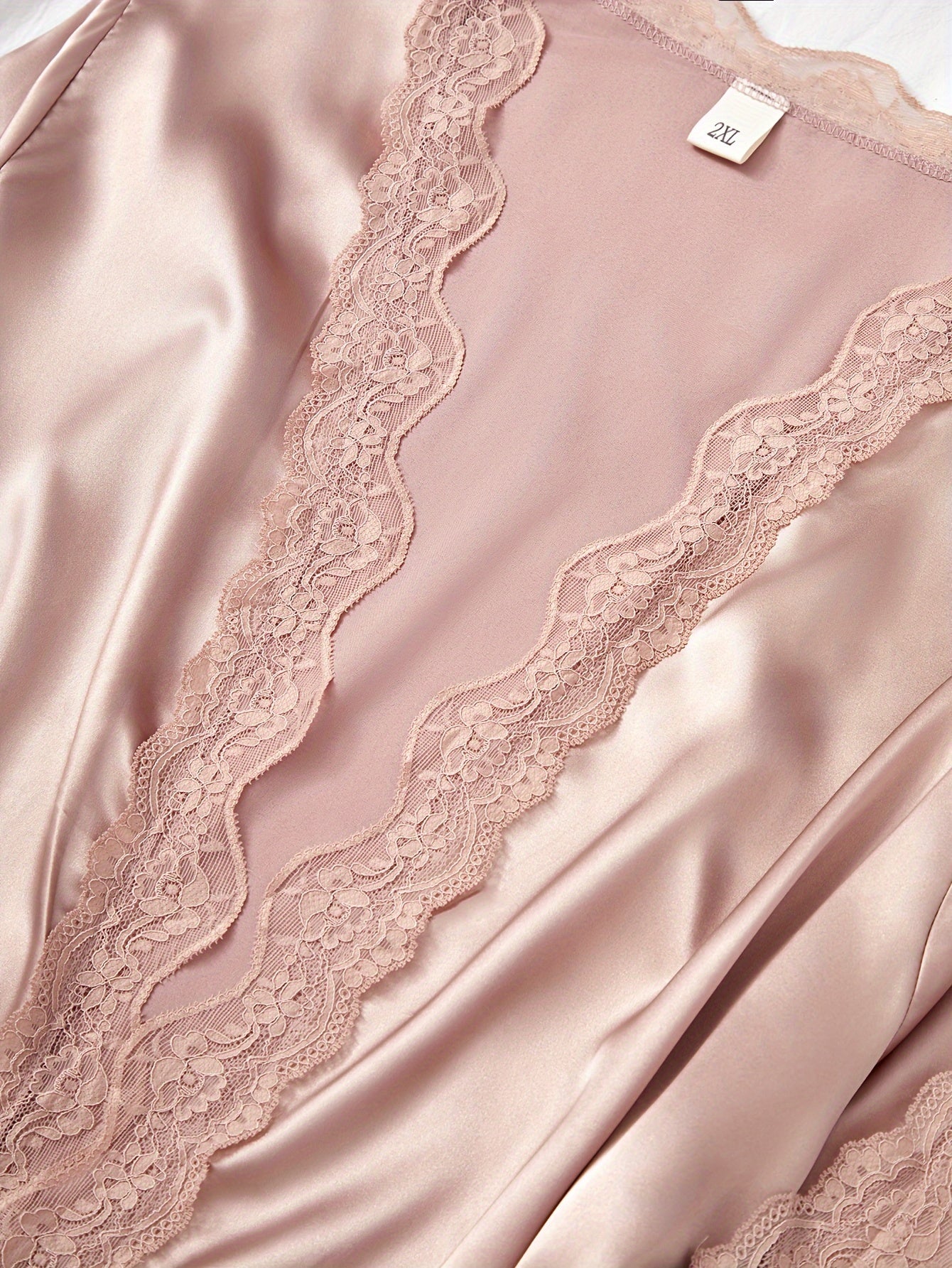 Large Size Ice Silky Fiber Sleepwear Set with Contrast Lace and Split Hem