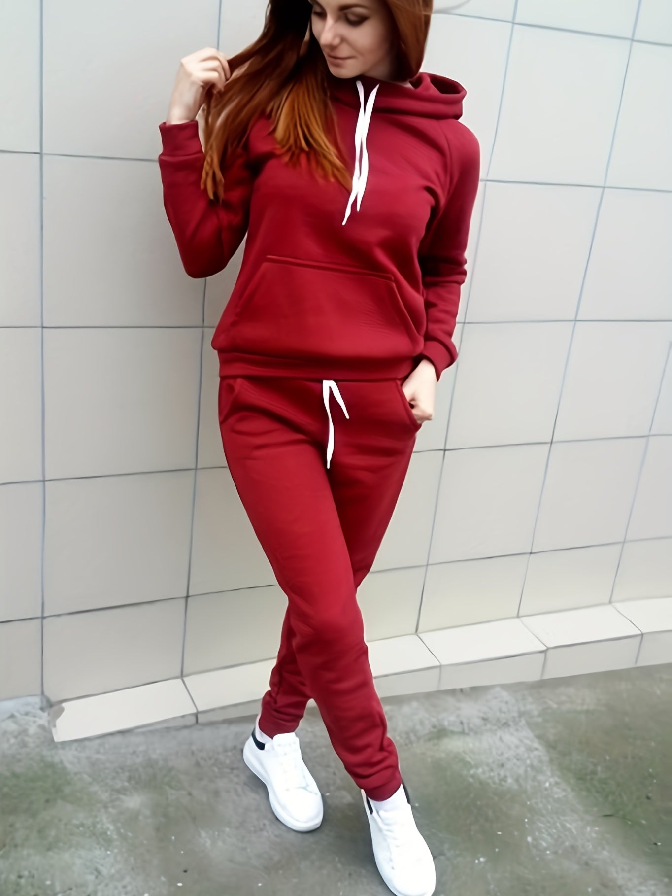 Women's Polyester Hooded Sweatshirt and Pants Set Solid Color Long Sleeve Casual Fall Winter