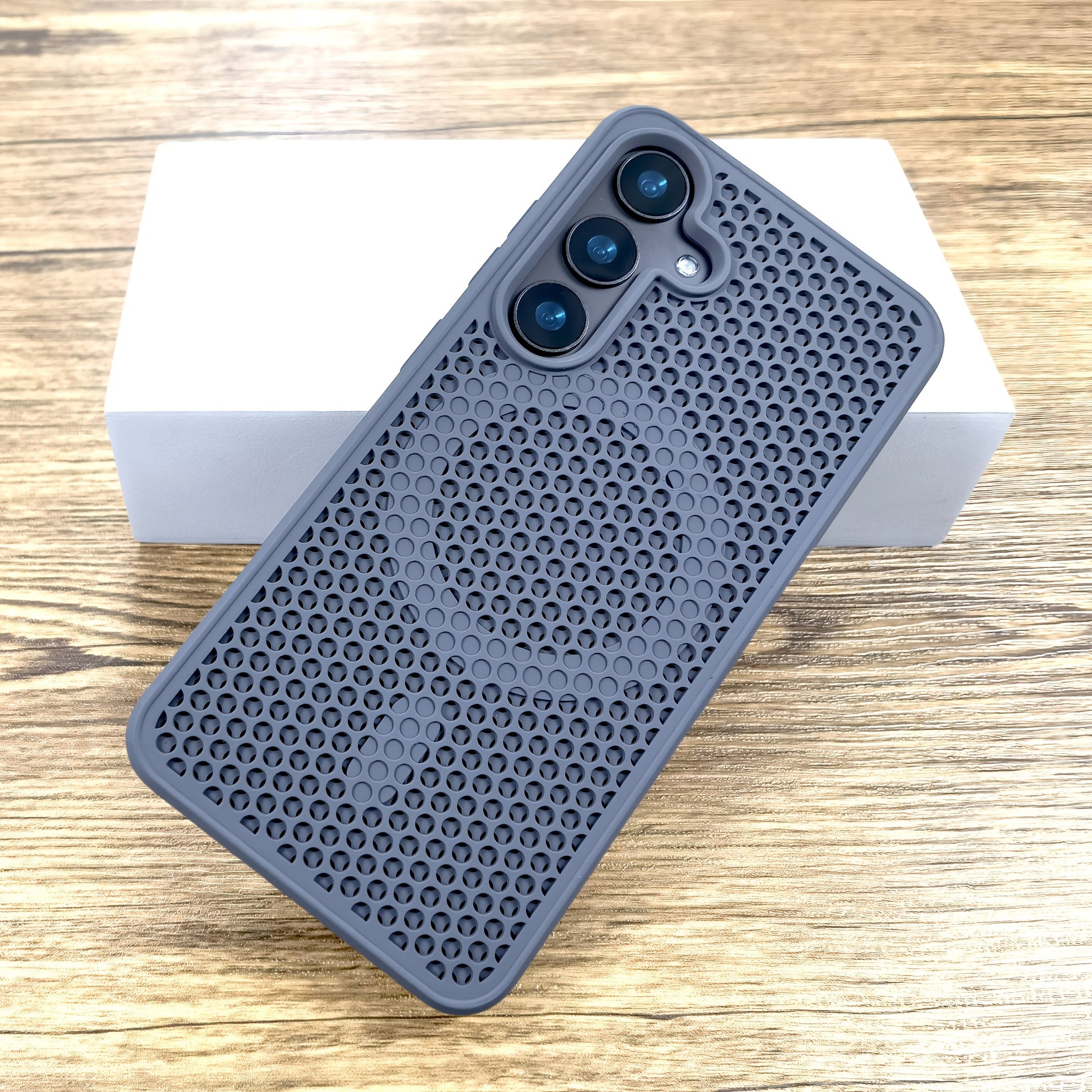 Ventilated PC Phone Case for Samsung Galaxy S24 S23 S22 Ultra Plus Wireless Charging Magnetic Compatibility