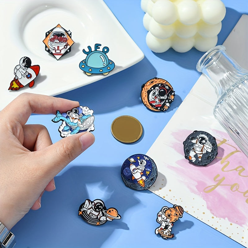 9 ta kosmik mavzudagi astronavt emal pinlari, sumkalar, shapka, kurtka uchun alloy broshlar to'plami
