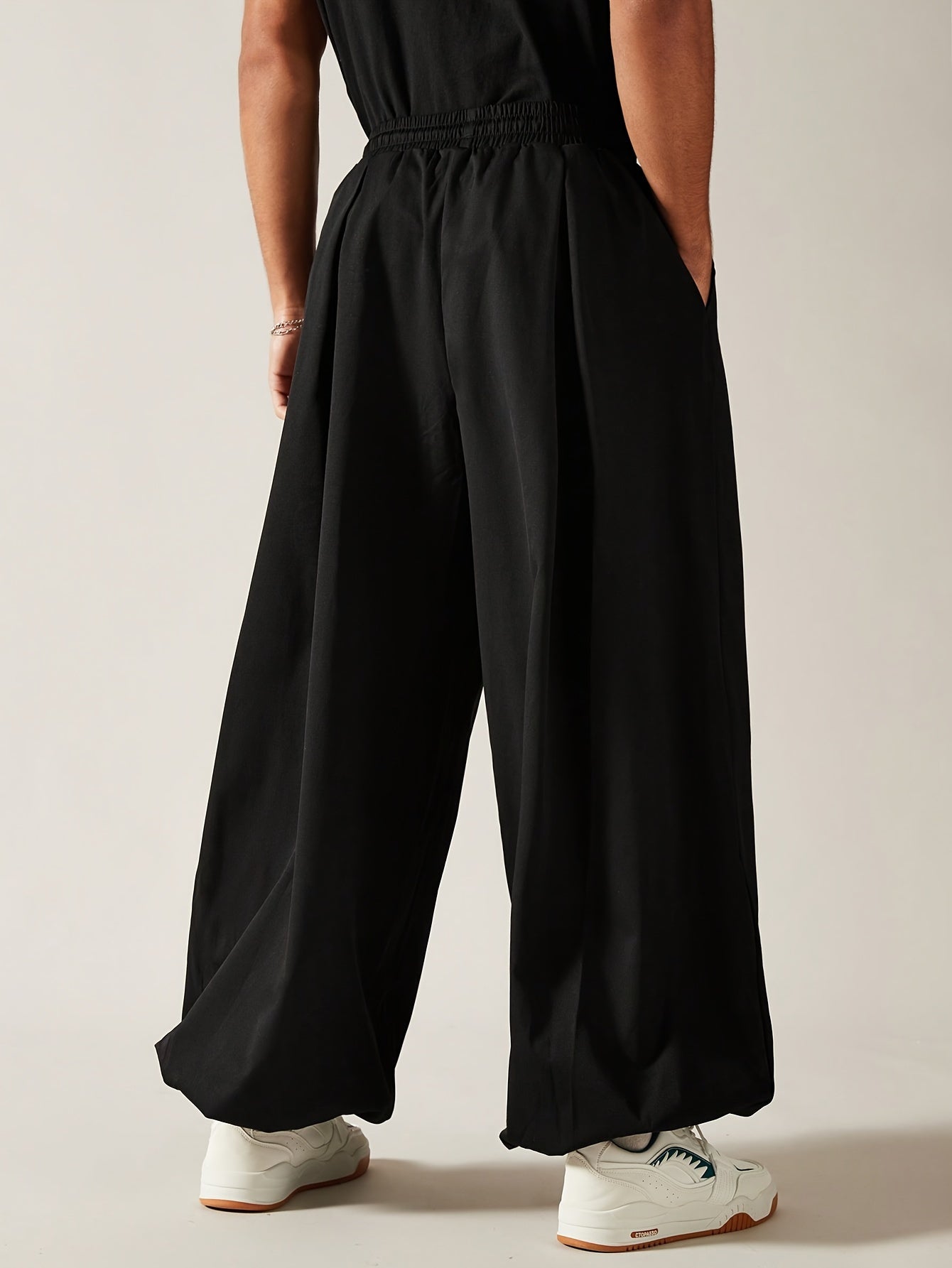 Men's Loose Fit Casual Pants with Pockets for Outdoor Activities